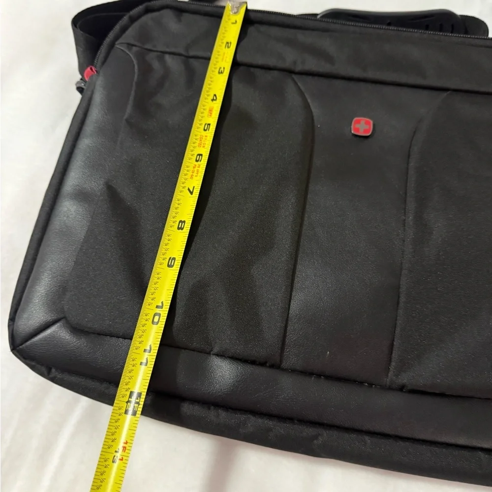 SwissGear Black Laptop Messenger Bag